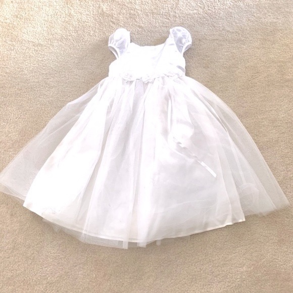 Jenny Annie Dots Other - White Tulle And Satin Formal Flowergirl Dress Size 6